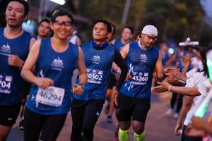 BIB: 45260, 0502, 46294
                            <button type="button" onclick="openModal(12573191)" class="btn btn-primary btn-sm float-right btn-popup" data-toggle="modal" data-target=".modal-high-quality">
                        <i class="fas fa-shopping-cart"></i> Add to Cart
                    </button>
                                            <button type="button" onclick="isThisMe(12573191, true)" class="btn btn-success btn-sm float-right btn-popup btn-isme hidden" data-toggle="tooltip" data-placement="bottom" title="นี่คือรูปของคุณใช่ไหม คลิกที่นี่เพื่อเอาเข้าอัลบั้ม">
                        <i class="fas fa-plus"></i> Add to album
                    </button>
                    <button type="button" onclick="isThisMe(12573191, false)" class="btn btn-warning btn-sm float-right btn-popup btn-isnotme hidden">
                        <i class="fas fa-ban"></i> Remove from album
                    </button>