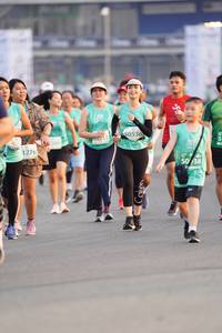 BIB: 50536, 1276
                            <button type="button" onclick="openModal(10493996)" class="btn btn-primary btn-sm float-right btn-popup" data-toggle="modal" data-target=".modal-high-quality">
                        <i class="fas fa-shopping-cart"></i> Add to Cart
                    </button>
                                            <button type="button" onclick="isThisMe(10493996, true)" class="btn btn-success btn-sm float-right btn-popup btn-isme hidden" data-toggle="tooltip" data-placement="bottom" title="นี่คือรูปของคุณใช่ไหม คลิกที่นี่เพื่อเอาเข้าอัลบั้ม">
                        <i class="fas fa-plus"></i> Add to album
                    </button>
                    <button type="button" onclick="isThisMe(10493996, false)" class="btn btn-warning btn-sm float-right btn-popup btn-isnotme hidden">
                        <i class="fas fa-ban"></i> Remove from album
                    </button>