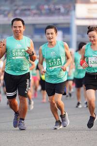 BIB: 51903, 51721, 526
                            <button type="button" onclick="openModal(10496039)" class="btn btn-primary btn-sm float-right btn-popup" data-toggle="modal" data-target=".modal-high-quality">
                        <i class="fas fa-shopping-cart"></i> Add to Cart
                    </button>
                                            <button type="button" onclick="isThisMe(10496039, true)" class="btn btn-success btn-sm float-right btn-popup btn-isme hidden" data-toggle="tooltip" data-placement="bottom" title="นี่คือรูปของคุณใช่ไหม คลิกที่นี่เพื่อเอาเข้าอัลบั้ม">
                        <i class="fas fa-plus"></i> Add to album
                    </button>
                    <button type="button" onclick="isThisMe(10496039, false)" class="btn btn-warning btn-sm float-right btn-popup btn-isnotme hidden">
                        <i class="fas fa-ban"></i> Remove from album
                    </button>