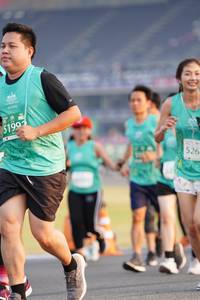 BIB: 5190, 526
                            <button type="button" onclick="openModal(10488218)" class="btn btn-primary btn-sm float-right btn-popup" data-toggle="modal" data-target=".modal-high-quality">
                        <i class="fas fa-shopping-cart"></i> Add to Cart
                    </button>
                                            <button type="button" onclick="isThisMe(10488218, true)" class="btn btn-success btn-sm float-right btn-popup btn-isme hidden" data-toggle="tooltip" data-placement="bottom" title="นี่คือรูปของคุณใช่ไหม คลิกที่นี่เพื่อเอาเข้าอัลบั้ม">
                        <i class="fas fa-plus"></i> Add to album
                    </button>
                    <button type="button" onclick="isThisMe(10488218, false)" class="btn btn-warning btn-sm float-right btn-popup btn-isnotme hidden">
                        <i class="fas fa-ban"></i> Remove from album
                    </button>