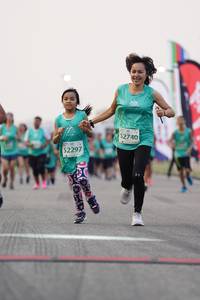 BIB: 2740, 2297
                            <button type="button" onclick="openModal(10503336)" class="btn btn-primary btn-sm float-right btn-popup" data-toggle="modal" data-target=".modal-high-quality">
                        <i class="fas fa-shopping-cart"></i> Add to Cart
                    </button>
                                            <button type="button" onclick="isThisMe(10503336, true)" class="btn btn-success btn-sm float-right btn-popup btn-isme hidden" data-toggle="tooltip" data-placement="bottom" title="นี่คือรูปของคุณใช่ไหม คลิกที่นี่เพื่อเอาเข้าอัลบั้ม">
                        <i class="fas fa-plus"></i> Add to album
                    </button>
                    <button type="button" onclick="isThisMe(10503336, false)" class="btn btn-warning btn-sm float-right btn-popup btn-isnotme hidden">
                        <i class="fas fa-ban"></i> Remove from album
                    </button>