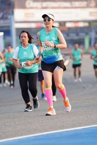 BIB: 524
                            <button type="button" onclick="openModal(10488559)" class="btn btn-primary btn-sm float-right btn-popup" data-toggle="modal" data-target=".modal-high-quality">
                        <i class="fas fa-shopping-cart"></i> Add to Cart
                    </button>
                                            <button type="button" onclick="isThisMe(10488559, true)" class="btn btn-success btn-sm float-right btn-popup btn-isme hidden" data-toggle="tooltip" data-placement="bottom" title="นี่คือรูปของคุณใช่ไหม คลิกที่นี่เพื่อเอาเข้าอัลบั้ม">
                        <i class="fas fa-plus"></i> Add to album
                    </button>
                    <button type="button" onclick="isThisMe(10488559, false)" class="btn btn-warning btn-sm float-right btn-popup btn-isnotme hidden">
                        <i class="fas fa-ban"></i> Remove from album
                    </button>