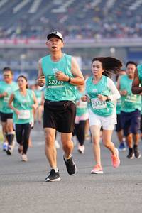 BIB: 52005, 52424
                            <button type="button" onclick="openModal(10487600)" class="btn btn-primary btn-sm float-right btn-popup" data-toggle="modal" data-target=".modal-high-quality">
                        <i class="fas fa-shopping-cart"></i> Add to Cart
                    </button>
                                            <button type="button" onclick="isThisMe(10487600, true)" class="btn btn-success btn-sm float-right btn-popup btn-isme hidden" data-toggle="tooltip" data-placement="bottom" title="นี่คือรูปของคุณใช่ไหม คลิกที่นี่เพื่อเอาเข้าอัลบั้ม">
                        <i class="fas fa-plus"></i> Add to album
                    </button>
                    <button type="button" onclick="isThisMe(10487600, false)" class="btn btn-warning btn-sm float-right btn-popup btn-isnotme hidden">
                        <i class="fas fa-ban"></i> Remove from album
                    </button>