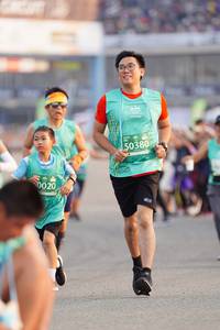 BIB: 50380, 0020
                            <button type="button" onclick="openModal(10492398)" class="btn btn-primary btn-sm float-right btn-popup" data-toggle="modal" data-target=".modal-high-quality">
                        <i class="fas fa-shopping-cart"></i> Add to Cart
                    </button>
                                            <button type="button" onclick="isThisMe(10492398, true)" class="btn btn-success btn-sm float-right btn-popup btn-isme hidden" data-toggle="tooltip" data-placement="bottom" title="นี่คือรูปของคุณใช่ไหม คลิกที่นี่เพื่อเอาเข้าอัลบั้ม">
                        <i class="fas fa-plus"></i> Add to album
                    </button>
                    <button type="button" onclick="isThisMe(10492398, false)" class="btn btn-warning btn-sm float-right btn-popup btn-isnotme hidden">
                        <i class="fas fa-ban"></i> Remove from album
                    </button>