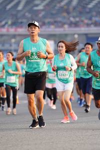 BIB: 5200, 52424
                            <button type="button" onclick="openModal(10487605)" class="btn btn-primary btn-sm float-right btn-popup" data-toggle="modal" data-target=".modal-high-quality">
                        <i class="fas fa-shopping-cart"></i> Add to Cart
                    </button>
                                            <button type="button" onclick="isThisMe(10487605, true)" class="btn btn-success btn-sm float-right btn-popup btn-isme hidden" data-toggle="tooltip" data-placement="bottom" title="นี่คือรูปของคุณใช่ไหม คลิกที่นี่เพื่อเอาเข้าอัลบั้ม">
                        <i class="fas fa-plus"></i> Add to album
                    </button>
                    <button type="button" onclick="isThisMe(10487605, false)" class="btn btn-warning btn-sm float-right btn-popup btn-isnotme hidden">
                        <i class="fas fa-ban"></i> Remove from album
                    </button>