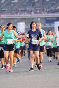 BIB: 516, 52378, 52985
                            <button type="button" onclick="openModal(10492165)" class="btn btn-primary btn-sm float-right btn-popup" data-toggle="modal" data-target=".modal-high-quality">
                        <i class="fas fa-shopping-cart"></i> Add to Cart
                    </button>
                                            <button type="button" onclick="isThisMe(10492165, true)" class="btn btn-success btn-sm float-right btn-popup btn-isme hidden" data-toggle="tooltip" data-placement="bottom" title="นี่คือรูปของคุณใช่ไหม คลิกที่นี่เพื่อเอาเข้าอัลบั้ม">
                        <i class="fas fa-plus"></i> Add to album
                    </button>
                    <button type="button" onclick="isThisMe(10492165, false)" class="btn btn-warning btn-sm float-right btn-popup btn-isnotme hidden">
                        <i class="fas fa-ban"></i> Remove from album
                    </button>