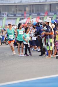 BIB: 152231, 52749, 52709
                            <button type="button" onclick="openModal(10498342)" class="btn btn-primary btn-sm float-right btn-popup" data-toggle="modal" data-target=".modal-high-quality">
                        <i class="fas fa-shopping-cart"></i> Add to Cart
                    </button>
                                            <button type="button" onclick="isThisMe(10498342, true)" class="btn btn-success btn-sm float-right btn-popup btn-isme hidden" data-toggle="tooltip" data-placement="bottom" title="นี่คือรูปของคุณใช่ไหม คลิกที่นี่เพื่อเอาเข้าอัลบั้ม">
                        <i class="fas fa-plus"></i> Add to album
                    </button>
                    <button type="button" onclick="isThisMe(10498342, false)" class="btn btn-warning btn-sm float-right btn-popup btn-isnotme hidden">
                        <i class="fas fa-ban"></i> Remove from album
                    </button>