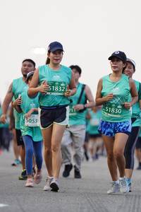 BIB: 51832, 1830, 053
                            <button type="button" onclick="openModal(10503027)" class="btn btn-primary btn-sm float-right btn-popup" data-toggle="modal" data-target=".modal-high-quality">
                        <i class="fas fa-shopping-cart"></i> Add to Cart
                    </button>
                                            <button type="button" onclick="isThisMe(10503027, true)" class="btn btn-success btn-sm float-right btn-popup btn-isme hidden" data-toggle="tooltip" data-placement="bottom" title="นี่คือรูปของคุณใช่ไหม คลิกที่นี่เพื่อเอาเข้าอัลบั้ม">
                        <i class="fas fa-plus"></i> Add to album
                    </button>
                    <button type="button" onclick="isThisMe(10503027, false)" class="btn btn-warning btn-sm float-right btn-popup btn-isnotme hidden">
                        <i class="fas fa-ban"></i> Remove from album
                    </button>