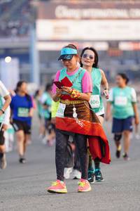 BIB: 406, 698
                            <button type="button" onclick="openModal(10497969)" class="btn btn-primary btn-sm float-right btn-popup" data-toggle="modal" data-target=".modal-high-quality">
                        <i class="fas fa-shopping-cart"></i> Add to Cart
                    </button>
                                            <button type="button" onclick="isThisMe(10497969, true)" class="btn btn-success btn-sm float-right btn-popup btn-isme hidden" data-toggle="tooltip" data-placement="bottom" title="นี่คือรูปของคุณใช่ไหม คลิกที่นี่เพื่อเอาเข้าอัลบั้ม">
                        <i class="fas fa-plus"></i> Add to album
                    </button>
                    <button type="button" onclick="isThisMe(10497969, false)" class="btn btn-warning btn-sm float-right btn-popup btn-isnotme hidden">
                        <i class="fas fa-ban"></i> Remove from album
                    </button>