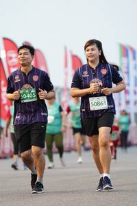 BIB: 50405, 50861
                            <button type="button" onclick="openModal(10524197)" class="btn btn-primary btn-sm float-right btn-popup" data-toggle="modal" data-target=".modal-high-quality">
                        <i class="fas fa-shopping-cart"></i> Add to Cart
                    </button>
                                            <button type="button" onclick="isThisMe(10524197, true)" class="btn btn-success btn-sm float-right btn-popup btn-isme hidden" data-toggle="tooltip" data-placement="bottom" title="นี่คือรูปของคุณใช่ไหม คลิกที่นี่เพื่อเอาเข้าอัลบั้ม">
                        <i class="fas fa-plus"></i> Add to album
                    </button>
                    <button type="button" onclick="isThisMe(10524197, false)" class="btn btn-warning btn-sm float-right btn-popup btn-isnotme hidden">
                        <i class="fas fa-ban"></i> Remove from album
                    </button>
