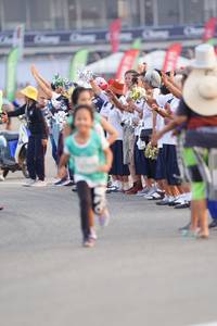 BIB: 
                            <button type="button" onclick="openModal(10498566)" class="btn btn-primary btn-sm float-right btn-popup" data-toggle="modal" data-target=".modal-high-quality">
                        <i class="fas fa-shopping-cart"></i> Add to Cart
                    </button>
                                            <button type="button" onclick="isThisMe(10498566, true)" class="btn btn-success btn-sm float-right btn-popup btn-isme hidden" data-toggle="tooltip" data-placement="bottom" title="นี่คือรูปของคุณใช่ไหม คลิกที่นี่เพื่อเอาเข้าอัลบั้ม">
                        <i class="fas fa-plus"></i> Add to album
                    </button>
                    <button type="button" onclick="isThisMe(10498566, false)" class="btn btn-warning btn-sm float-right btn-popup btn-isnotme hidden">
                        <i class="fas fa-ban"></i> Remove from album
                    </button>