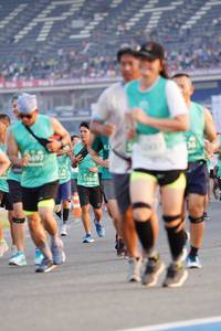 BIB: 1880
                            <button type="button" onclick="openModal(10488300)" class="btn btn-primary btn-sm float-right btn-popup" data-toggle="modal" data-target=".modal-high-quality">
                        <i class="fas fa-shopping-cart"></i> Add to Cart
                    </button>
                                            <button type="button" onclick="isThisMe(10488300, true)" class="btn btn-success btn-sm float-right btn-popup btn-isme hidden" data-toggle="tooltip" data-placement="bottom" title="นี่คือรูปของคุณใช่ไหม คลิกที่นี่เพื่อเอาเข้าอัลบั้ม">
                        <i class="fas fa-plus"></i> Add to album
                    </button>
                    <button type="button" onclick="isThisMe(10488300, false)" class="btn btn-warning btn-sm float-right btn-popup btn-isnotme hidden">
                        <i class="fas fa-ban"></i> Remove from album
                    </button>