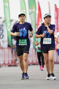 BIB: 51116, 51645
                            <button type="button" onclick="openModal(10518380)" class="btn btn-primary btn-sm float-right btn-popup" data-toggle="modal" data-target=".modal-high-quality">
                        <i class="fas fa-shopping-cart"></i> Add to Cart
                    </button>
                                            <button type="button" onclick="isThisMe(10518380, true)" class="btn btn-success btn-sm float-right btn-popup btn-isme hidden" data-toggle="tooltip" data-placement="bottom" title="นี่คือรูปของคุณใช่ไหม คลิกที่นี่เพื่อเอาเข้าอัลบั้ม">
                        <i class="fas fa-plus"></i> Add to album
                    </button>
                    <button type="button" onclick="isThisMe(10518380, false)" class="btn btn-warning btn-sm float-right btn-popup btn-isnotme hidden">
                        <i class="fas fa-ban"></i> Remove from album
                    </button>