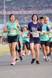 BIB: 52985, 52378
                            <button type="button" onclick="openModal(10492173)" class="btn btn-primary btn-sm float-right btn-popup" data-toggle="modal" data-target=".modal-high-quality">
                        <i class="fas fa-shopping-cart"></i> Add to Cart
                    </button>
                                            <button type="button" onclick="isThisMe(10492173, true)" class="btn btn-success btn-sm float-right btn-popup btn-isme hidden" data-toggle="tooltip" data-placement="bottom" title="นี่คือรูปของคุณใช่ไหม คลิกที่นี่เพื่อเอาเข้าอัลบั้ม">
                        <i class="fas fa-plus"></i> Add to album
                    </button>
                    <button type="button" onclick="isThisMe(10492173, false)" class="btn btn-warning btn-sm float-right btn-popup btn-isnotme hidden">
                        <i class="fas fa-ban"></i> Remove from album
                    </button>