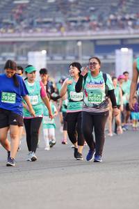 BIB: 52589, 70305, 70304, 046
                            <button type="button" onclick="openModal(10498217)" class="btn btn-primary btn-sm float-right btn-popup" data-toggle="modal" data-target=".modal-high-quality">
                        <i class="fas fa-shopping-cart"></i> Add to Cart
                    </button>
                                            <button type="button" onclick="isThisMe(10498217, true)" class="btn btn-success btn-sm float-right btn-popup btn-isme hidden" data-toggle="tooltip" data-placement="bottom" title="นี่คือรูปของคุณใช่ไหม คลิกที่นี่เพื่อเอาเข้าอัลบั้ม">
                        <i class="fas fa-plus"></i> Add to album
                    </button>
                    <button type="button" onclick="isThisMe(10498217, false)" class="btn btn-warning btn-sm float-right btn-popup btn-isnotme hidden">
                        <i class="fas fa-ban"></i> Remove from album
                    </button>