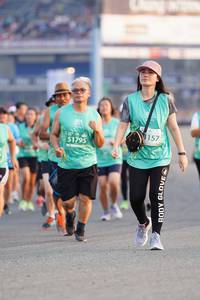 BIB: 157, 51795
                            <button type="button" onclick="openModal(10492248)" class="btn btn-primary btn-sm float-right btn-popup" data-toggle="modal" data-target=".modal-high-quality">
                        <i class="fas fa-shopping-cart"></i> Add to Cart
                    </button>
                                            <button type="button" onclick="isThisMe(10492248, true)" class="btn btn-success btn-sm float-right btn-popup btn-isme hidden" data-toggle="tooltip" data-placement="bottom" title="นี่คือรูปของคุณใช่ไหม คลิกที่นี่เพื่อเอาเข้าอัลบั้ม">
                        <i class="fas fa-plus"></i> Add to album
                    </button>
                    <button type="button" onclick="isThisMe(10492248, false)" class="btn btn-warning btn-sm float-right btn-popup btn-isnotme hidden">
                        <i class="fas fa-ban"></i> Remove from album
                    </button>