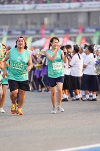 BIB: 52101, 52484
                            <button type="button" onclick="openModal(10488975)" class="btn btn-primary btn-sm float-right btn-popup" data-toggle="modal" data-target=".modal-high-quality">
                        <i class="fas fa-shopping-cart"></i> Add to Cart
                    </button>
                                            <button type="button" onclick="isThisMe(10488975, true)" class="btn btn-success btn-sm float-right btn-popup btn-isme hidden" data-toggle="tooltip" data-placement="bottom" title="นี่คือรูปของคุณใช่ไหม คลิกที่นี่เพื่อเอาเข้าอัลบั้ม">
                        <i class="fas fa-plus"></i> Add to album
                    </button>
                    <button type="button" onclick="isThisMe(10488975, false)" class="btn btn-warning btn-sm float-right btn-popup btn-isnotme hidden">
                        <i class="fas fa-ban"></i> Remove from album
                    </button>