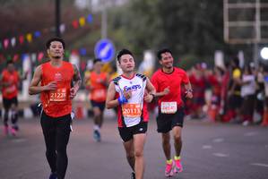 BIB: 21228, 24540, 20113
                            <button type="button" onclick="openModal(12873168)" class="btn btn-primary btn-sm float-right btn-popup" data-toggle="modal" data-target=".modal-high-quality">
                        <i class="fas fa-shopping-cart"></i> Add to Cart
                    </button>
                                            <button type="button" onclick="isThisMe(12873168, true)" class="btn btn-success btn-sm float-right btn-popup btn-isme hidden" data-toggle="tooltip" data-placement="bottom" title="นี่คือรูปของคุณใช่ไหม คลิกที่นี่เพื่อเอาเข้าอัลบั้ม">
                        <i class="fas fa-plus"></i> Add to album
                    </button>
                    <button type="button" onclick="isThisMe(12873168, false)" class="btn btn-warning btn-sm float-right btn-popup btn-isnotme hidden">
                        <i class="fas fa-ban"></i> Remove from album
                    </button>