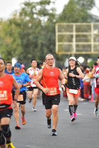 BIB: 9865, 081, 333
                            <button type="button" onclick="openModal(12877023)" class="btn btn-primary btn-sm float-right btn-popup" data-toggle="modal" data-target=".modal-high-quality">
                        <i class="fas fa-shopping-cart"></i> Add to Cart
                    </button>
                                            <button type="button" onclick="isThisMe(12877023, true)" class="btn btn-success btn-sm float-right btn-popup btn-isme hidden" data-toggle="tooltip" data-placement="bottom" title="นี่คือรูปของคุณใช่ไหม คลิกที่นี่เพื่อเอาเข้าอัลบั้ม">
                        <i class="fas fa-plus"></i> Add to album
                    </button>
                    <button type="button" onclick="isThisMe(12877023, false)" class="btn btn-warning btn-sm float-right btn-popup btn-isnotme hidden">
                        <i class="fas fa-ban"></i> Remove from album
                    </button>