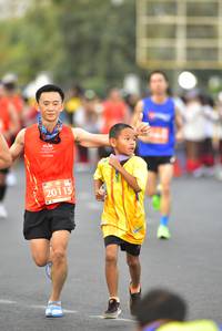 BIB: 20115
                            <button type="button" onclick="openModal(12875230)" class="btn btn-primary btn-sm float-right btn-popup" data-toggle="modal" data-target=".modal-high-quality">
                        <i class="fas fa-shopping-cart"></i> Add to Cart
                    </button>
                                            <button type="button" onclick="isThisMe(12875230, true)" class="btn btn-success btn-sm float-right btn-popup btn-isme hidden" data-toggle="tooltip" data-placement="bottom" title="นี่คือรูปของคุณใช่ไหม คลิกที่นี่เพื่อเอาเข้าอัลบั้ม">
                        <i class="fas fa-plus"></i> Add to album
                    </button>
                    <button type="button" onclick="isThisMe(12875230, false)" class="btn btn-warning btn-sm float-right btn-popup btn-isnotme hidden">
                        <i class="fas fa-ban"></i> Remove from album
                    </button>