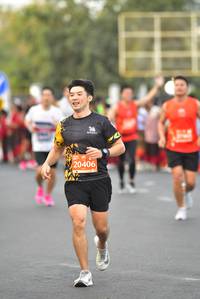 BIB: 20406
                            <button type="button" onclick="openModal(12877131)" class="btn btn-primary btn-sm float-right btn-popup" data-toggle="modal" data-target=".modal-high-quality">
                        <i class="fas fa-shopping-cart"></i> Add to Cart
                    </button>
                                            <button type="button" onclick="isThisMe(12877131, true)" class="btn btn-success btn-sm float-right btn-popup btn-isme hidden" data-toggle="tooltip" data-placement="bottom" title="นี่คือรูปของคุณใช่ไหม คลิกที่นี่เพื่อเอาเข้าอัลบั้ม">
                        <i class="fas fa-plus"></i> Add to album
                    </button>
                    <button type="button" onclick="isThisMe(12877131, false)" class="btn btn-warning btn-sm float-right btn-popup btn-isnotme hidden">
                        <i class="fas fa-ban"></i> Remove from album
                    </button>