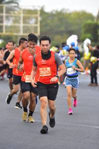 BIB: 20237, 46123
                            <button type="button" onclick="openModal(12875550)" class="btn btn-primary btn-sm float-right btn-popup" data-toggle="modal" data-target=".modal-high-quality">
                        <i class="fas fa-shopping-cart"></i> Add to Cart
                    </button>
                                            <button type="button" onclick="isThisMe(12875550, true)" class="btn btn-success btn-sm float-right btn-popup btn-isme hidden" data-toggle="tooltip" data-placement="bottom" title="นี่คือรูปของคุณใช่ไหม คลิกที่นี่เพื่อเอาเข้าอัลบั้ม">
                        <i class="fas fa-plus"></i> Add to album
                    </button>
                    <button type="button" onclick="isThisMe(12875550, false)" class="btn btn-warning btn-sm float-right btn-popup btn-isnotme hidden">
                        <i class="fas fa-ban"></i> Remove from album
                    </button>