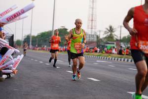 BIB: 206, 2004
                            <button type="button" onclick="openModal(11190393)" class="btn btn-primary btn-sm float-right btn-popup" data-toggle="modal" data-target=".modal-high-quality">
                        <i class="fas fa-shopping-cart"></i> Add to Cart
                    </button>
                                            <button type="button" onclick="isThisMe(11190393, true)" class="btn btn-success btn-sm float-right btn-popup btn-isme hidden" data-toggle="tooltip" data-placement="bottom" title="นี่คือรูปของคุณใช่ไหม คลิกที่นี่เพื่อเอาเข้าอัลบั้ม">
                        <i class="fas fa-plus"></i> Add to album
                    </button>
                    <button type="button" onclick="isThisMe(11190393, false)" class="btn btn-warning btn-sm float-right btn-popup btn-isnotme hidden">
                        <i class="fas fa-ban"></i> Remove from album
                    </button>