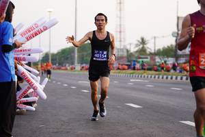BIB: 40154
                            <button type="button" onclick="openModal(11188871)" class="btn btn-primary btn-sm float-right btn-popup" data-toggle="modal" data-target=".modal-high-quality">
                        <i class="fas fa-shopping-cart"></i> Add to Cart
                    </button>
                                            <button type="button" onclick="isThisMe(11188871, true)" class="btn btn-success btn-sm float-right btn-popup btn-isme hidden" data-toggle="tooltip" data-placement="bottom" title="นี่คือรูปของคุณใช่ไหม คลิกที่นี่เพื่อเอาเข้าอัลบั้ม">
                        <i class="fas fa-plus"></i> Add to album
                    </button>
                    <button type="button" onclick="isThisMe(11188871, false)" class="btn btn-warning btn-sm float-right btn-popup btn-isnotme hidden">
                        <i class="fas fa-ban"></i> Remove from album
                    </button>