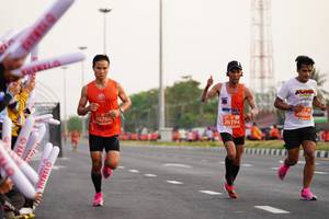 BIB: 26084, 0785, 26194
                            <button type="button" onclick="openModal(11203848)" class="btn btn-primary btn-sm float-right btn-popup" data-toggle="modal" data-target=".modal-high-quality">
                        <i class="fas fa-shopping-cart"></i> Add to Cart
                    </button>
                                            <button type="button" onclick="isThisMe(11203848, true)" class="btn btn-success btn-sm float-right btn-popup btn-isme hidden" data-toggle="tooltip" data-placement="bottom" title="นี่คือรูปของคุณใช่ไหม คลิกที่นี่เพื่อเอาเข้าอัลบั้ม">
                        <i class="fas fa-plus"></i> Add to album
                    </button>
                    <button type="button" onclick="isThisMe(11203848, false)" class="btn btn-warning btn-sm float-right btn-popup btn-isnotme hidden">
                        <i class="fas fa-ban"></i> Remove from album
                    </button>
