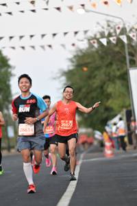 BIB: 400, 20472, 28614, 5604
                            <button type="button" onclick="openModal(11221807)" class="btn btn-primary btn-sm float-right btn-popup" data-toggle="modal" data-target=".modal-high-quality">
                        <i class="fas fa-shopping-cart"></i> Add to Cart
                    </button>
                                            <button type="button" onclick="isThisMe(11221807, true)" class="btn btn-success btn-sm float-right btn-popup btn-isme hidden" data-toggle="tooltip" data-placement="bottom" title="นี่คือรูปของคุณใช่ไหม คลิกที่นี่เพื่อเอาเข้าอัลบั้ม">
                        <i class="fas fa-plus"></i> Add to album
                    </button>
                    <button type="button" onclick="isThisMe(11221807, false)" class="btn btn-warning btn-sm float-right btn-popup btn-isnotme hidden">
                        <i class="fas fa-ban"></i> Remove from album
                    </button>