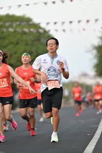 BIB: 141, 22105
                            <button type="button" onclick="openModal(11262248)" class="btn btn-primary btn-sm float-right btn-popup" data-toggle="modal" data-target=".modal-high-quality">
                        <i class="fas fa-shopping-cart"></i> Add to Cart
                    </button>
                                            <button type="button" onclick="isThisMe(11262248, true)" class="btn btn-success btn-sm float-right btn-popup btn-isme hidden" data-toggle="tooltip" data-placement="bottom" title="นี่คือรูปของคุณใช่ไหม คลิกที่นี่เพื่อเอาเข้าอัลบั้ม">
                        <i class="fas fa-plus"></i> Add to album
                    </button>
                    <button type="button" onclick="isThisMe(11262248, false)" class="btn btn-warning btn-sm float-right btn-popup btn-isnotme hidden">
                        <i class="fas fa-ban"></i> Remove from album
                    </button>