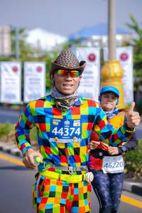 BIB: 211, 42195
                            <button type="button" onclick="openModal(10534297)" class="btn btn-primary btn-sm float-right btn-popup" data-toggle="modal" data-target=".modal-high-quality">
                        <i class="fas fa-shopping-cart"></i> Add to Cart
                    </button>
                                            <button type="button" onclick="isThisMe(10534297, true)" class="btn btn-success btn-sm float-right btn-popup btn-isme hidden" data-toggle="tooltip" data-placement="bottom" title="นี่คือรูปของคุณใช่ไหม คลิกที่นี่เพื่อเอาเข้าอัลบั้ม">
                        <i class="fas fa-plus"></i> Add to album
                    </button>
                    <button type="button" onclick="isThisMe(10534297, false)" class="btn btn-warning btn-sm float-right btn-popup btn-isnotme hidden">
                        <i class="fas fa-ban"></i> Remove from album
                    </button>