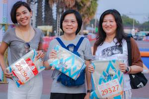 BIB: 29327, 28294
                            <button type="button" onclick="openModal(10537089)" class="btn btn-primary btn-sm float-right btn-popup" data-toggle="modal" data-target=".modal-high-quality">
                        <i class="fas fa-shopping-cart"></i> Add to Cart
                    </button>
                                            <button type="button" onclick="isThisMe(10537089, true)" class="btn btn-success btn-sm float-right btn-popup btn-isme hidden" data-toggle="tooltip" data-placement="bottom" title="นี่คือรูปของคุณใช่ไหม คลิกที่นี่เพื่อเอาเข้าอัลบั้ม">
                        <i class="fas fa-plus"></i> Add to album
                    </button>
                    <button type="button" onclick="isThisMe(10537089, false)" class="btn btn-warning btn-sm float-right btn-popup btn-isnotme hidden">
                        <i class="fas fa-ban"></i> Remove from album
                    </button>