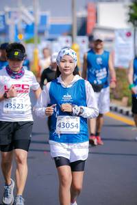 BIB: 211, 42195, 2790
                            <button type="button" onclick="openModal(10534356)" class="btn btn-primary btn-sm float-right btn-popup" data-toggle="modal" data-target=".modal-high-quality">
                        <i class="fas fa-shopping-cart"></i> Add to Cart
                    </button>
                                            <button type="button" onclick="isThisMe(10534356, true)" class="btn btn-success btn-sm float-right btn-popup btn-isme hidden" data-toggle="tooltip" data-placement="bottom" title="นี่คือรูปของคุณใช่ไหม คลิกที่นี่เพื่อเอาเข้าอัลบั้ม">
                        <i class="fas fa-plus"></i> Add to album
                    </button>
                    <button type="button" onclick="isThisMe(10534356, false)" class="btn btn-warning btn-sm float-right btn-popup btn-isnotme hidden">
                        <i class="fas fa-ban"></i> Remove from album
                    </button>