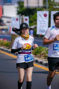 BIB: 2020, 211, 42195, 2019
                            <button type="button" onclick="openModal(10534240)" class="btn btn-primary btn-sm float-right btn-popup" data-toggle="modal" data-target=".modal-high-quality">
                        <i class="fas fa-shopping-cart"></i> Add to Cart
                    </button>
                                            <button type="button" onclick="isThisMe(10534240, true)" class="btn btn-success btn-sm float-right btn-popup btn-isme hidden" data-toggle="tooltip" data-placement="bottom" title="นี่คือรูปของคุณใช่ไหม คลิกที่นี่เพื่อเอาเข้าอัลบั้ม">
                        <i class="fas fa-plus"></i> Add to album
                    </button>
                    <button type="button" onclick="isThisMe(10534240, false)" class="btn btn-warning btn-sm float-right btn-popup btn-isnotme hidden">
                        <i class="fas fa-ban"></i> Remove from album
                    </button>