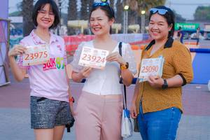 BIB: 140, 23924, 23975, 25090
                            <button type="button" onclick="openModal(10537163)" class="btn btn-primary btn-sm float-right btn-popup" data-toggle="modal" data-target=".modal-high-quality">
                        <i class="fas fa-shopping-cart"></i> Add to Cart
                    </button>
                                            <button type="button" onclick="isThisMe(10537163, true)" class="btn btn-success btn-sm float-right btn-popup btn-isme hidden" data-toggle="tooltip" data-placement="bottom" title="นี่คือรูปของคุณใช่ไหม คลิกที่นี่เพื่อเอาเข้าอัลบั้ม">
                        <i class="fas fa-plus"></i> Add to album
                    </button>
                    <button type="button" onclick="isThisMe(10537163, false)" class="btn btn-warning btn-sm float-right btn-popup btn-isnotme hidden">
                        <i class="fas fa-ban"></i> Remove from album
                    </button>