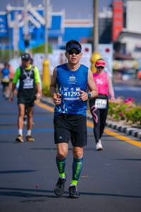 BIB: 2020, 211, 42195, 100, 44427
                            <button type="button" onclick="openModal(10534183)" class="btn btn-primary btn-sm float-right btn-popup" data-toggle="modal" data-target=".modal-high-quality">
                        <i class="fas fa-shopping-cart"></i> Add to Cart
                    </button>
                                            <button type="button" onclick="isThisMe(10534183, true)" class="btn btn-success btn-sm float-right btn-popup btn-isme hidden" data-toggle="tooltip" data-placement="bottom" title="นี่คือรูปของคุณใช่ไหม คลิกที่นี่เพื่อเอาเข้าอัลบั้ม">
                        <i class="fas fa-plus"></i> Add to album
                    </button>
                    <button type="button" onclick="isThisMe(10534183, false)" class="btn btn-warning btn-sm float-right btn-popup btn-isnotme hidden">
                        <i class="fas fa-ban"></i> Remove from album
                    </button>