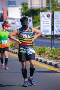 BIB: 211, 42195
                            <button type="button" onclick="openModal(10534550)" class="btn btn-primary btn-sm float-right btn-popup" data-toggle="modal" data-target=".modal-high-quality">
                        <i class="fas fa-shopping-cart"></i> Add to Cart
                    </button>
                                            <button type="button" onclick="isThisMe(10534550, true)" class="btn btn-success btn-sm float-right btn-popup btn-isme hidden" data-toggle="tooltip" data-placement="bottom" title="นี่คือรูปของคุณใช่ไหม คลิกที่นี่เพื่อเอาเข้าอัลบั้ม">
                        <i class="fas fa-plus"></i> Add to album
                    </button>
                    <button type="button" onclick="isThisMe(10534550, false)" class="btn btn-warning btn-sm float-right btn-popup btn-isnotme hidden">
                        <i class="fas fa-ban"></i> Remove from album
                    </button>