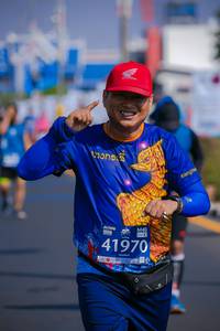 BIB: 202, 211, 42195
                            <button type="button" onclick="openModal(10534125)" class="btn btn-primary btn-sm float-right btn-popup" data-toggle="modal" data-target=".modal-high-quality">
                        <i class="fas fa-shopping-cart"></i> Add to Cart
                    </button>
                                            <button type="button" onclick="isThisMe(10534125, true)" class="btn btn-success btn-sm float-right btn-popup btn-isme hidden" data-toggle="tooltip" data-placement="bottom" title="นี่คือรูปของคุณใช่ไหม คลิกที่นี่เพื่อเอาเข้าอัลบั้ม">
                        <i class="fas fa-plus"></i> Add to album
                    </button>
                    <button type="button" onclick="isThisMe(10534125, false)" class="btn btn-warning btn-sm float-right btn-popup btn-isnotme hidden">
                        <i class="fas fa-ban"></i> Remove from album
                    </button>