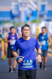 BIB: 42195, 211
                            <button type="button" onclick="openModal(10534264)" class="btn btn-primary btn-sm float-right btn-popup" data-toggle="modal" data-target=".modal-high-quality">
                        <i class="fas fa-shopping-cart"></i> Add to Cart
                    </button>
                                            <button type="button" onclick="isThisMe(10534264, true)" class="btn btn-success btn-sm float-right btn-popup btn-isme hidden" data-toggle="tooltip" data-placement="bottom" title="นี่คือรูปของคุณใช่ไหม คลิกที่นี่เพื่อเอาเข้าอัลบั้ม">
                        <i class="fas fa-plus"></i> Add to album
                    </button>
                    <button type="button" onclick="isThisMe(10534264, false)" class="btn btn-warning btn-sm float-right btn-popup btn-isnotme hidden">
                        <i class="fas fa-ban"></i> Remove from album
                    </button>