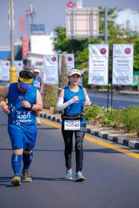 BIB: 020, 211, 42195
                            <button type="button" onclick="openModal(10534306)" class="btn btn-primary btn-sm float-right btn-popup" data-toggle="modal" data-target=".modal-high-quality">
                        <i class="fas fa-shopping-cart"></i> Add to Cart
                    </button>
                                            <button type="button" onclick="isThisMe(10534306, true)" class="btn btn-success btn-sm float-right btn-popup btn-isme hidden" data-toggle="tooltip" data-placement="bottom" title="นี่คือรูปของคุณใช่ไหม คลิกที่นี่เพื่อเอาเข้าอัลบั้ม">
                        <i class="fas fa-plus"></i> Add to album
                    </button>
                    <button type="button" onclick="isThisMe(10534306, false)" class="btn btn-warning btn-sm float-right btn-popup btn-isnotme hidden">
                        <i class="fas fa-ban"></i> Remove from album
                    </button>
