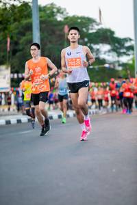 BIB: 70525, 27897
                            <button type="button" onclick="openModal(12798821)" class="btn btn-primary btn-sm float-right btn-popup" data-toggle="modal" data-target=".modal-high-quality">
                        <i class="fas fa-shopping-cart"></i> Add to Cart
                    </button>
                                            <button type="button" onclick="isThisMe(12798821, true)" class="btn btn-success btn-sm float-right btn-popup btn-isme hidden" data-toggle="tooltip" data-placement="bottom" title="นี่คือรูปของคุณใช่ไหม คลิกที่นี่เพื่อเอาเข้าอัลบั้ม">
                        <i class="fas fa-plus"></i> Add to album
                    </button>
                    <button type="button" onclick="isThisMe(12798821, false)" class="btn btn-warning btn-sm float-right btn-popup btn-isnotme hidden">
                        <i class="fas fa-ban"></i> Remove from album
                    </button>