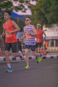 BIB: 0420
                            <button type="button" onclick="openModal(12789095)" class="btn btn-primary btn-sm float-right btn-popup" data-toggle="modal" data-target=".modal-high-quality">
                        <i class="fas fa-shopping-cart"></i> Add to Cart
                    </button>
                                            <button type="button" onclick="isThisMe(12789095, true)" class="btn btn-success btn-sm float-right btn-popup btn-isme hidden" data-toggle="tooltip" data-placement="bottom" title="นี่คือรูปของคุณใช่ไหม คลิกที่นี่เพื่อเอาเข้าอัลบั้ม">
                        <i class="fas fa-plus"></i> Add to album
                    </button>
                    <button type="button" onclick="isThisMe(12789095, false)" class="btn btn-warning btn-sm float-right btn-popup btn-isnotme hidden">
                        <i class="fas fa-ban"></i> Remove from album
                    </button>