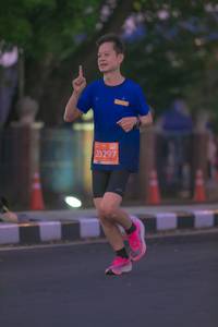 BIB: 297
                            <button type="button" onclick="openModal(12788984)" class="btn btn-primary btn-sm float-right btn-popup" data-toggle="modal" data-target=".modal-high-quality">
                        <i class="fas fa-shopping-cart"></i> Add to Cart
                    </button>
                                            <button type="button" onclick="isThisMe(12788984, true)" class="btn btn-success btn-sm float-right btn-popup btn-isme hidden" data-toggle="tooltip" data-placement="bottom" title="นี่คือรูปของคุณใช่ไหม คลิกที่นี่เพื่อเอาเข้าอัลบั้ม">
                        <i class="fas fa-plus"></i> Add to album
                    </button>
                    <button type="button" onclick="isThisMe(12788984, false)" class="btn btn-warning btn-sm float-right btn-popup btn-isnotme hidden">
                        <i class="fas fa-ban"></i> Remove from album
                    </button>