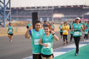 BIB: 512
                            <button type="button" onclick="openModal(10514940)" class="btn btn-primary btn-sm float-right btn-popup" data-toggle="modal" data-target=".modal-high-quality">
                        <i class="fas fa-shopping-cart"></i> Add to Cart
                    </button>
                                            <button type="button" onclick="isThisMe(10514940, true)" class="btn btn-success btn-sm float-right btn-popup btn-isme hidden" data-toggle="tooltip" data-placement="bottom" title="นี่คือรูปของคุณใช่ไหม คลิกที่นี่เพื่อเอาเข้าอัลบั้ม">
                        <i class="fas fa-plus"></i> Add to album
                    </button>
                    <button type="button" onclick="isThisMe(10514940, false)" class="btn btn-warning btn-sm float-right btn-popup btn-isnotme hidden">
                        <i class="fas fa-ban"></i> Remove from album
                    </button>