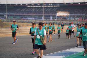 BIB: 50165
                            <button type="button" onclick="openModal(10513744)" class="btn btn-primary btn-sm float-right btn-popup" data-toggle="modal" data-target=".modal-high-quality">
                        <i class="fas fa-shopping-cart"></i> Add to Cart
                    </button>
                                            <button type="button" onclick="isThisMe(10513744, true)" class="btn btn-success btn-sm float-right btn-popup btn-isme hidden" data-toggle="tooltip" data-placement="bottom" title="นี่คือรูปของคุณใช่ไหม คลิกที่นี่เพื่อเอาเข้าอัลบั้ม">
                        <i class="fas fa-plus"></i> Add to album
                    </button>
                    <button type="button" onclick="isThisMe(10513744, false)" class="btn btn-warning btn-sm float-right btn-popup btn-isnotme hidden">
                        <i class="fas fa-ban"></i> Remove from album
                    </button>