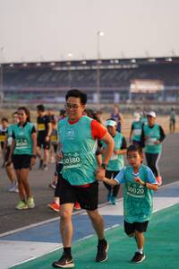 BIB: 85340, 50380, 0020
                            <button type="button" onclick="openModal(10514686)" class="btn btn-primary btn-sm float-right btn-popup" data-toggle="modal" data-target=".modal-high-quality">
                        <i class="fas fa-shopping-cart"></i> Add to Cart
                    </button>
                                            <button type="button" onclick="isThisMe(10514686, true)" class="btn btn-success btn-sm float-right btn-popup btn-isme hidden" data-toggle="tooltip" data-placement="bottom" title="นี่คือรูปของคุณใช่ไหม คลิกที่นี่เพื่อเอาเข้าอัลบั้ม">
                        <i class="fas fa-plus"></i> Add to album
                    </button>
                    <button type="button" onclick="isThisMe(10514686, false)" class="btn btn-warning btn-sm float-right btn-popup btn-isnotme hidden">
                        <i class="fas fa-ban"></i> Remove from album
                    </button>