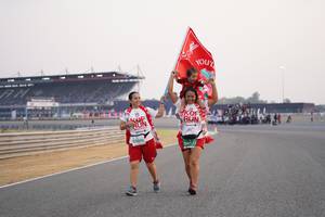 BIB: 1098, 50175, 
                            <button type="button" onclick="openModal(10521898)" class="btn btn-primary btn-sm float-right btn-popup" data-toggle="modal" data-target=".modal-high-quality">
                        <i class="fas fa-shopping-cart"></i> Add to Cart
                    </button>
                                            <button type="button" onclick="isThisMe(10521898, true)" class="btn btn-success btn-sm float-right btn-popup btn-isme hidden" data-toggle="tooltip" data-placement="bottom" title="นี่คือรูปของคุณใช่ไหม คลิกที่นี่เพื่อเอาเข้าอัลบั้ม">
                        <i class="fas fa-plus"></i> Add to album
                    </button>
                    <button type="button" onclick="isThisMe(10521898, false)" class="btn btn-warning btn-sm float-right btn-popup btn-isnotme hidden">
                        <i class="fas fa-ban"></i> Remove from album
                    </button>