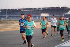 BIB: 52787, 81027, 2782
                            <button type="button" onclick="openModal(10511505)" class="btn btn-primary btn-sm float-right btn-popup" data-toggle="modal" data-target=".modal-high-quality">
                        <i class="fas fa-shopping-cart"></i> Add to Cart
                    </button>
                                            <button type="button" onclick="isThisMe(10511505, true)" class="btn btn-success btn-sm float-right btn-popup btn-isme hidden" data-toggle="tooltip" data-placement="bottom" title="นี่คือรูปของคุณใช่ไหม คลิกที่นี่เพื่อเอาเข้าอัลบั้ม">
                        <i class="fas fa-plus"></i> Add to album
                    </button>
                    <button type="button" onclick="isThisMe(10511505, false)" class="btn btn-warning btn-sm float-right btn-popup btn-isnotme hidden">
                        <i class="fas fa-ban"></i> Remove from album
                    </button>