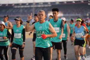 BIB: 224, 51163
                            <button type="button" onclick="openModal(10511949)" class="btn btn-primary btn-sm float-right btn-popup" data-toggle="modal" data-target=".modal-high-quality">
                        <i class="fas fa-shopping-cart"></i> Add to Cart
                    </button>
                                            <button type="button" onclick="isThisMe(10511949, true)" class="btn btn-success btn-sm float-right btn-popup btn-isme hidden" data-toggle="tooltip" data-placement="bottom" title="นี่คือรูปของคุณใช่ไหม คลิกที่นี่เพื่อเอาเข้าอัลบั้ม">
                        <i class="fas fa-plus"></i> Add to album
                    </button>
                    <button type="button" onclick="isThisMe(10511949, false)" class="btn btn-warning btn-sm float-right btn-popup btn-isnotme hidden">
                        <i class="fas fa-ban"></i> Remove from album
                    </button>